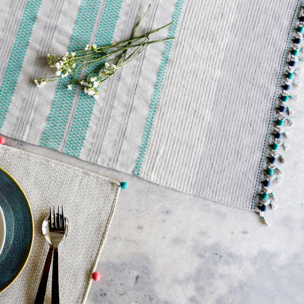 <span> Pakhi  </span> Table Runner